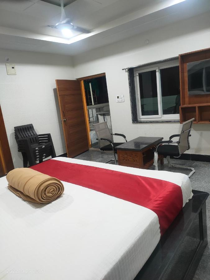 Hotel New Maruthi Inn, Lb Nagar Hyderabad Exterior foto